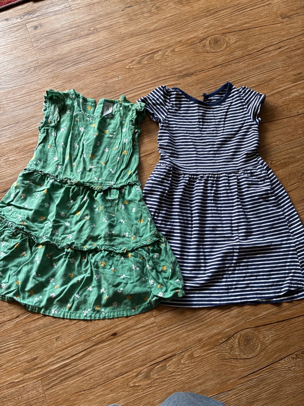 Summer/spring dresses kids size 5/5t